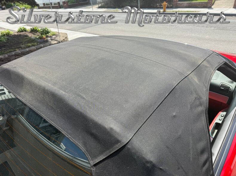 2002 Ford Thunderbird Deluxe