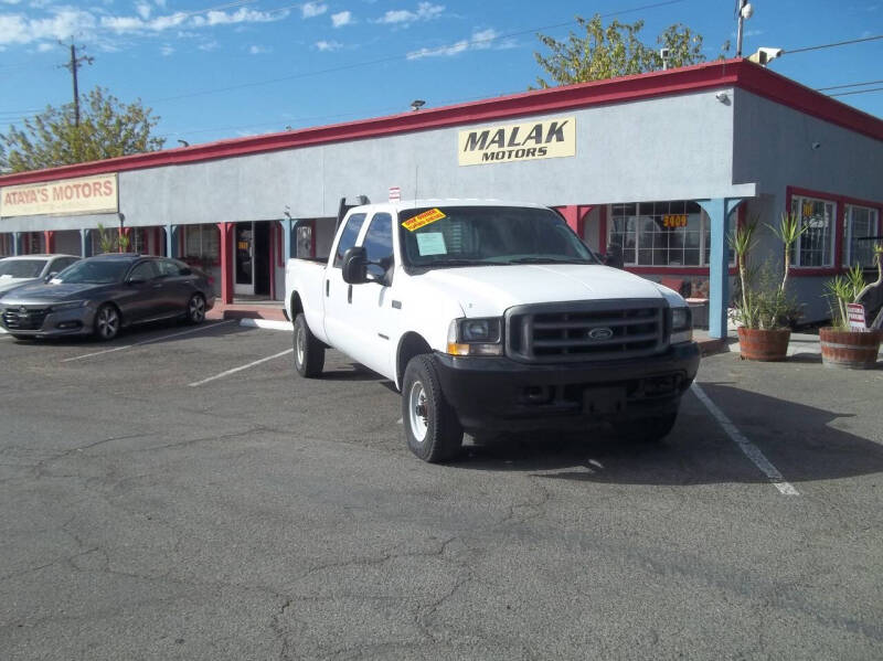 2002 Ford F-350 Super Duty XLT photo 16