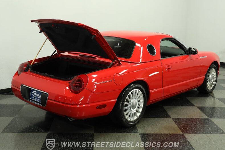 2005 Ford Thunderbird Deluxe