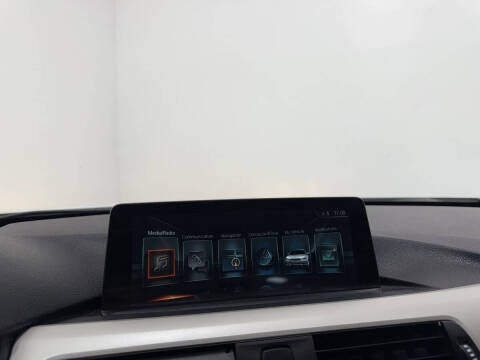 2017 BMW 3 Series 320i