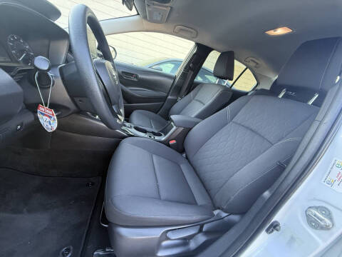 2025 Toyota Corolla Hybrid LE