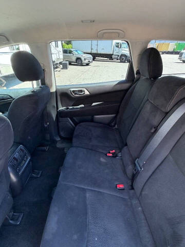 2015 Nissan Pathfinder S