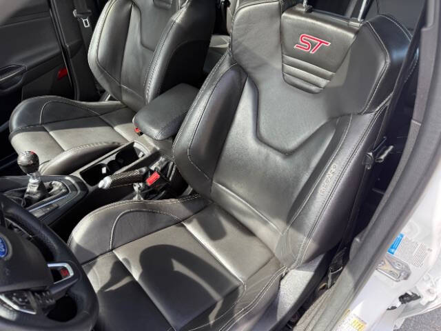 2017 Ford Focus ST