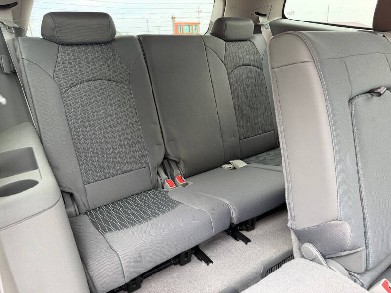 2013 Chevrolet Traverse LS