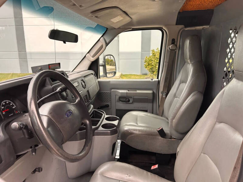 2009 Ford E-Series E-350 SD