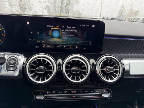 2023 Mercedes-Benz GLB GLB 250 4MATIC