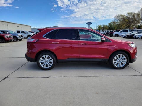 2020 Ford Edge Titanium