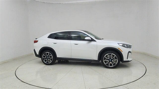 2025 BMW X2 xDrive28i