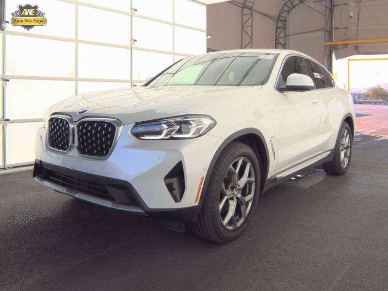 2024 BMW X4 xDrive30i