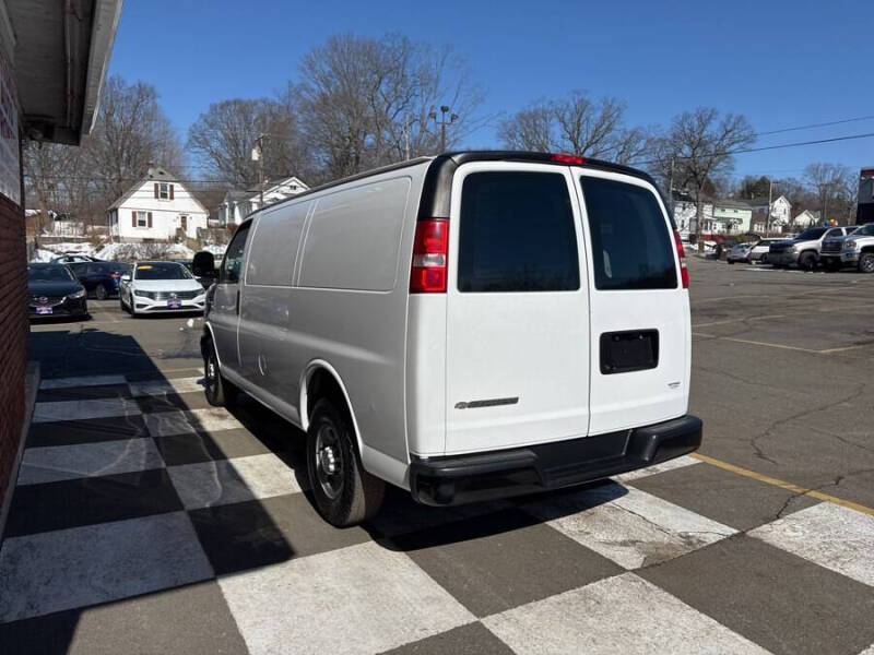 2019 Chevrolet Express 2500