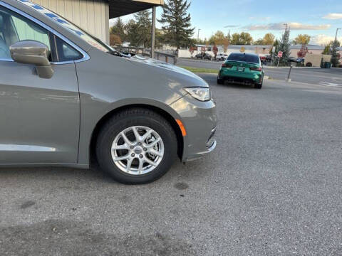 2022 Chrysler Pacifica Touring L