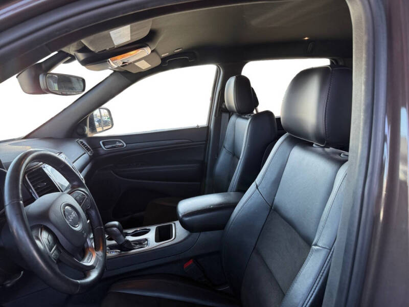 2019 Jeep Grand Cherokee Laredo E