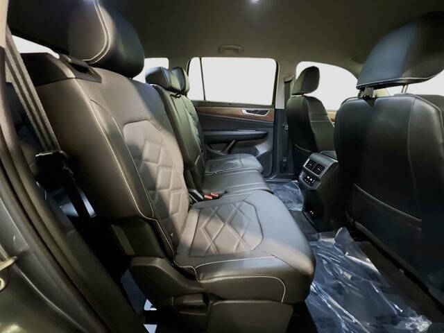 2024 Volkswagen Atlas SE