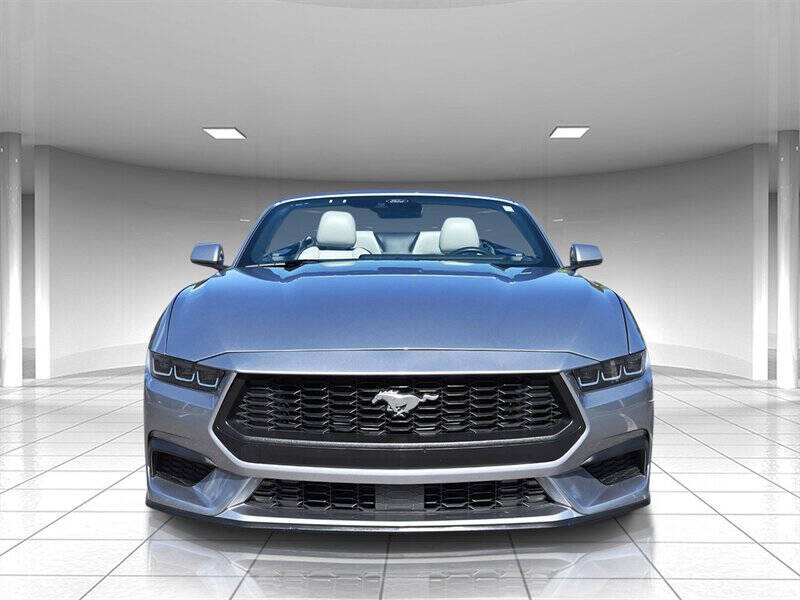 2024 Ford Mustang 8