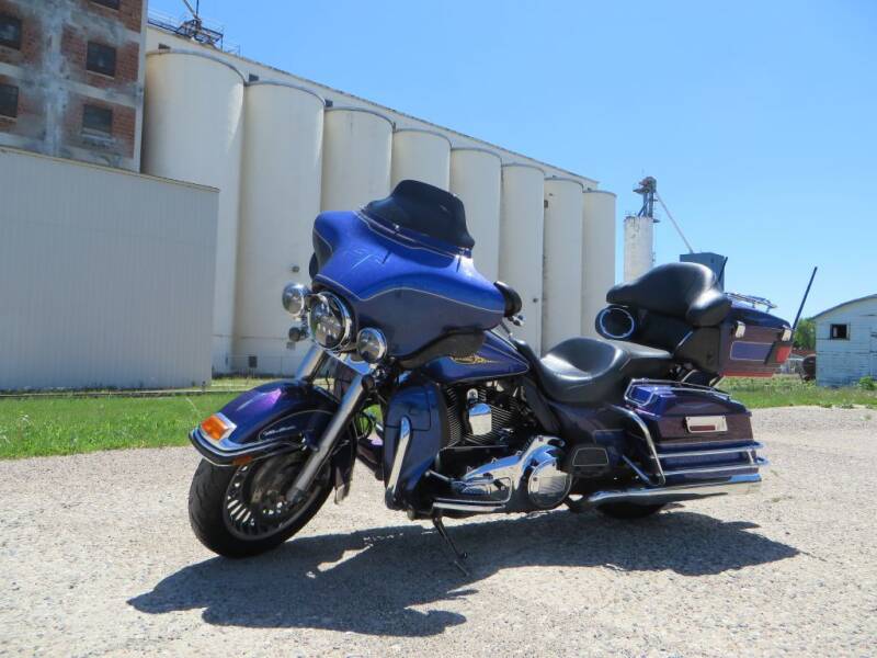 2009 HARLEY DAVIDSON ULTRA CLASSIC for sale at The Car Lot in New Prague MN