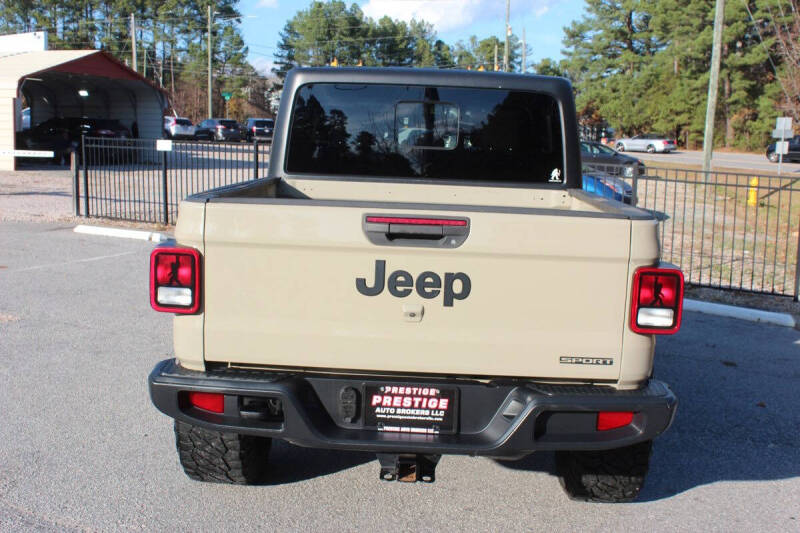 2020 Jeep Gladiator Sport