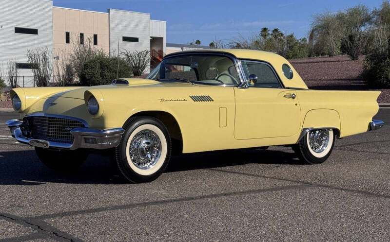 1957 Ford Thunderbird