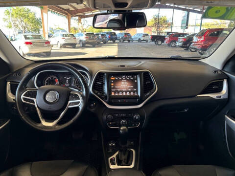 2018 Jeep Cherokee Latitude Plus