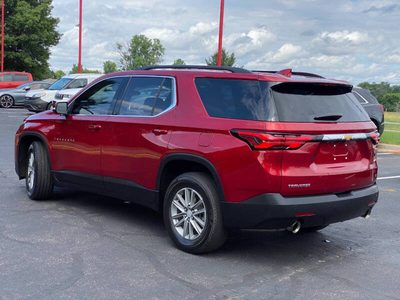 2023 Chevrolet Traverse LT Cloth