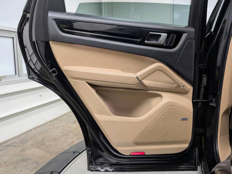 2022 Porsche Cayenne