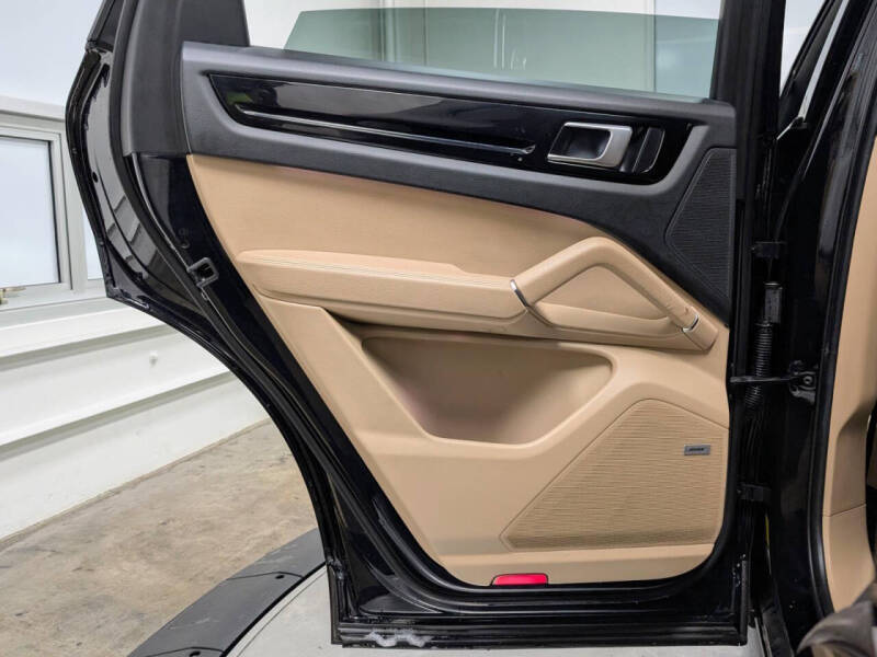 2022 Porsche Cayenne