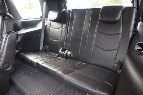 2017 Cadillac Escalade Platinum