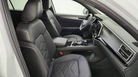 2024 Volkswagen Atlas Cross Sport SE