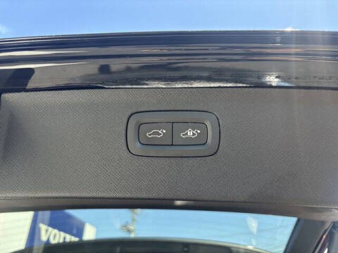 2024 Volvo XC90 B6 Ultimate Bright Theme 7P