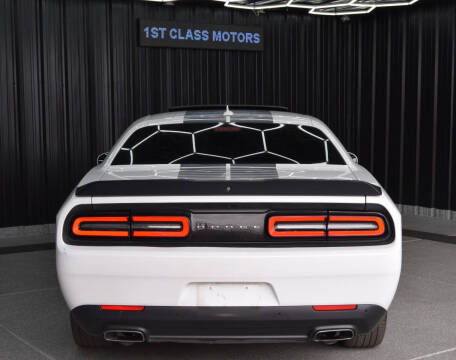 2018 Dodge Challenger SXT Plus