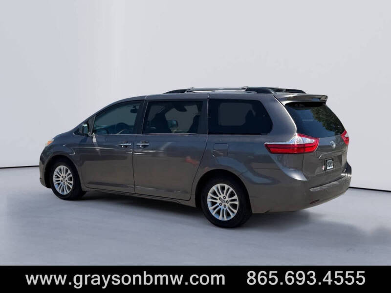 2015 Toyota Sienna