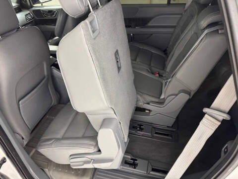 2019 Lincoln Navigator Select