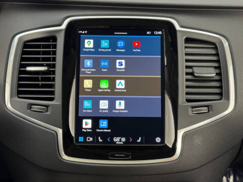 2024 Volvo XC90 Recharge T8 Core Bright Theme