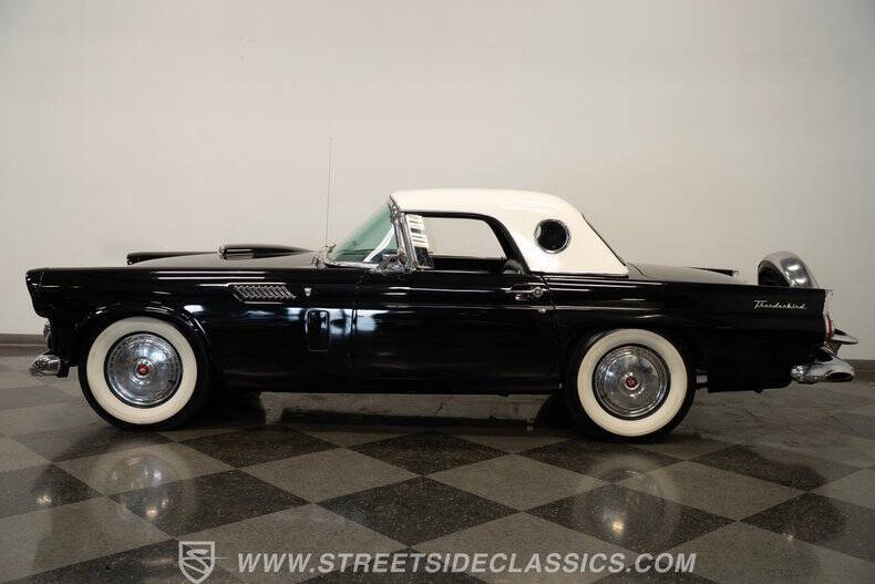 1956 Ford Thunderbird
