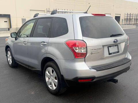 2014 Subaru Forester 2.5i
