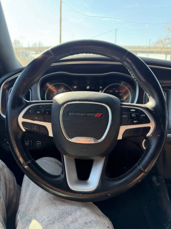 2017 Dodge Charger SXT