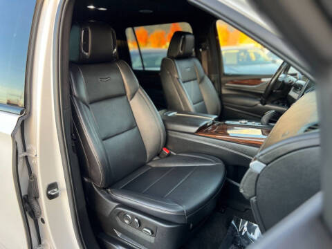 2022 Cadillac Escalade ESV Luxury