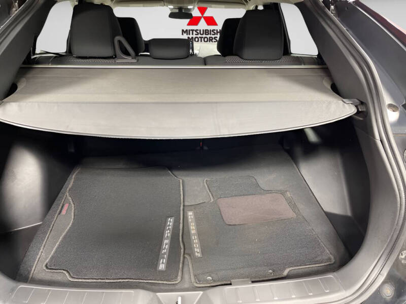 2023 Mitsubishi Eclipse Cross LE