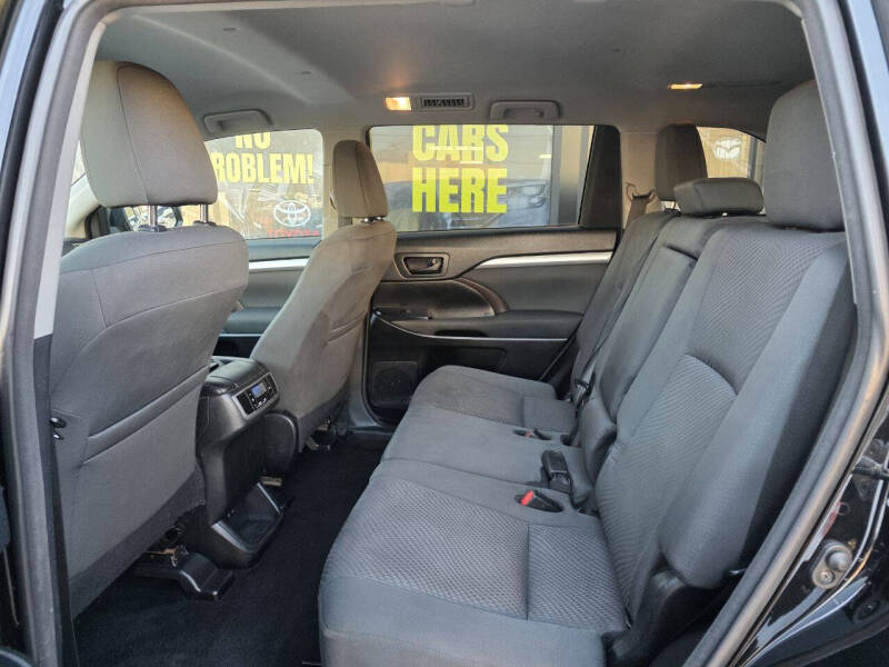 2018 Toyota Highlander LE