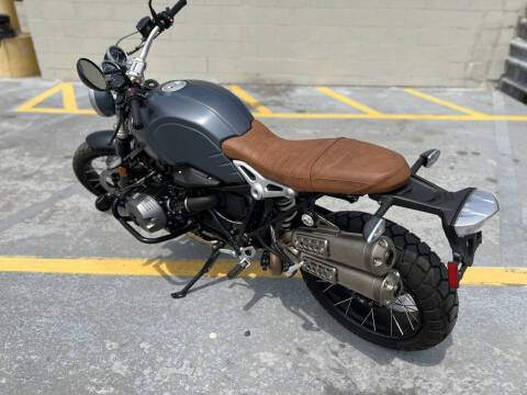 2019 BMW RNINE-T