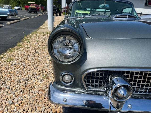 1956 Ford Thunderbird 9