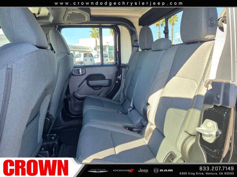 2025 Jeep Gladiator Willys