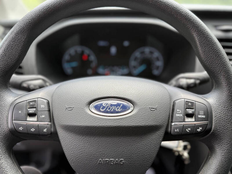 2025 Ford Transit 250