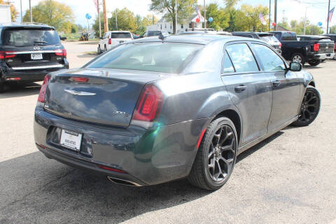 2019 Chrysler 300 S