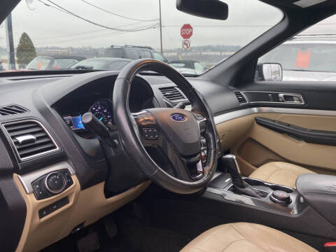 2017 Ford Explorer XLT