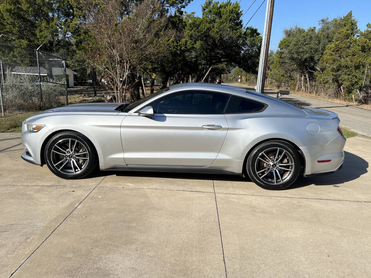 Used Car 2016 Ford Mustang  Gt 2dr Fastback For Sale Under $25,000 In Austin, Texas