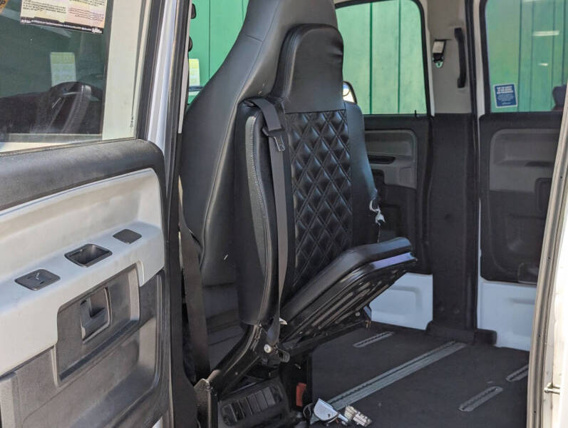 2014 AM General MV-1