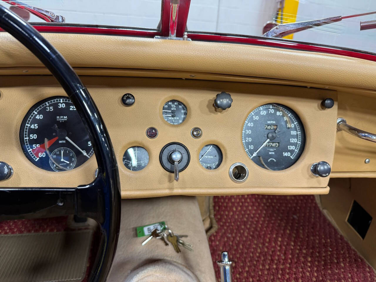 1956 Jaguar XK 140 Roadster 31
