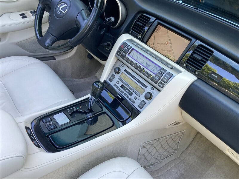 2004 Lexus SC 430