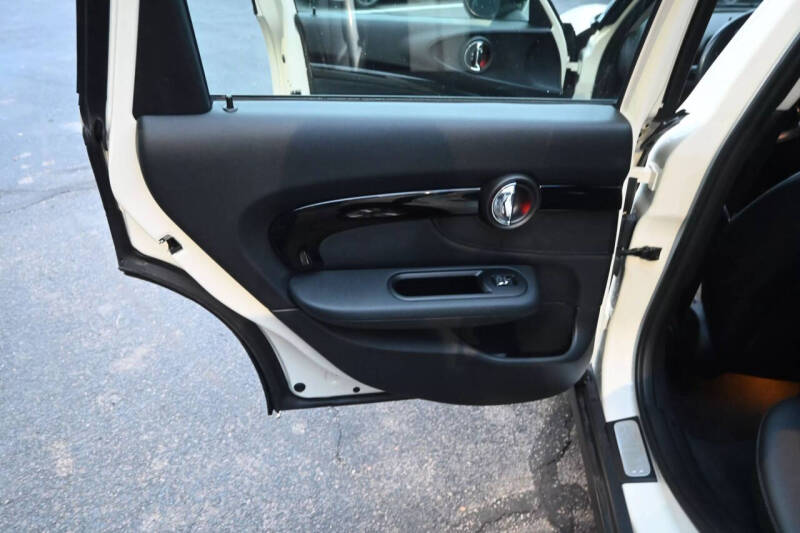 2019 MINI Clubman Cooper