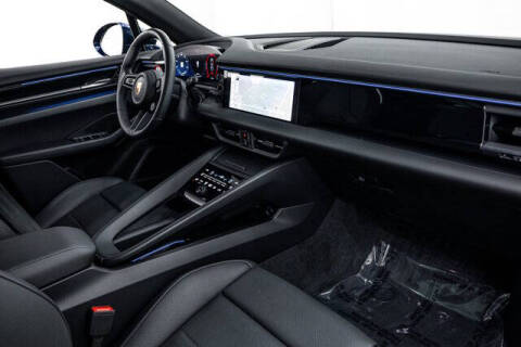 2025 Porsche Macan 4 Electric